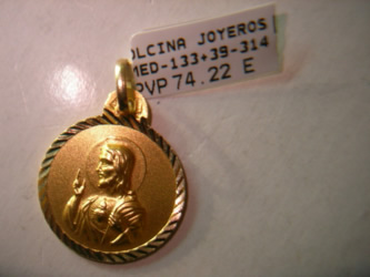 medallas de oro, plata, virgenes, cristos