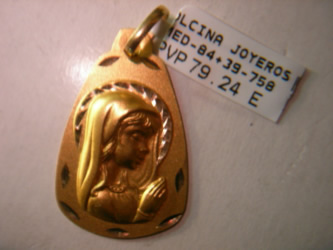 medallas de oro, plata, virgenes, cristos