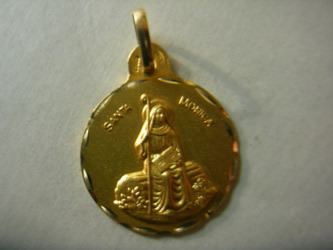 medallas de oro, plata, virgenes, cristos