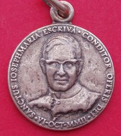 medalla jose escriva de balaguer